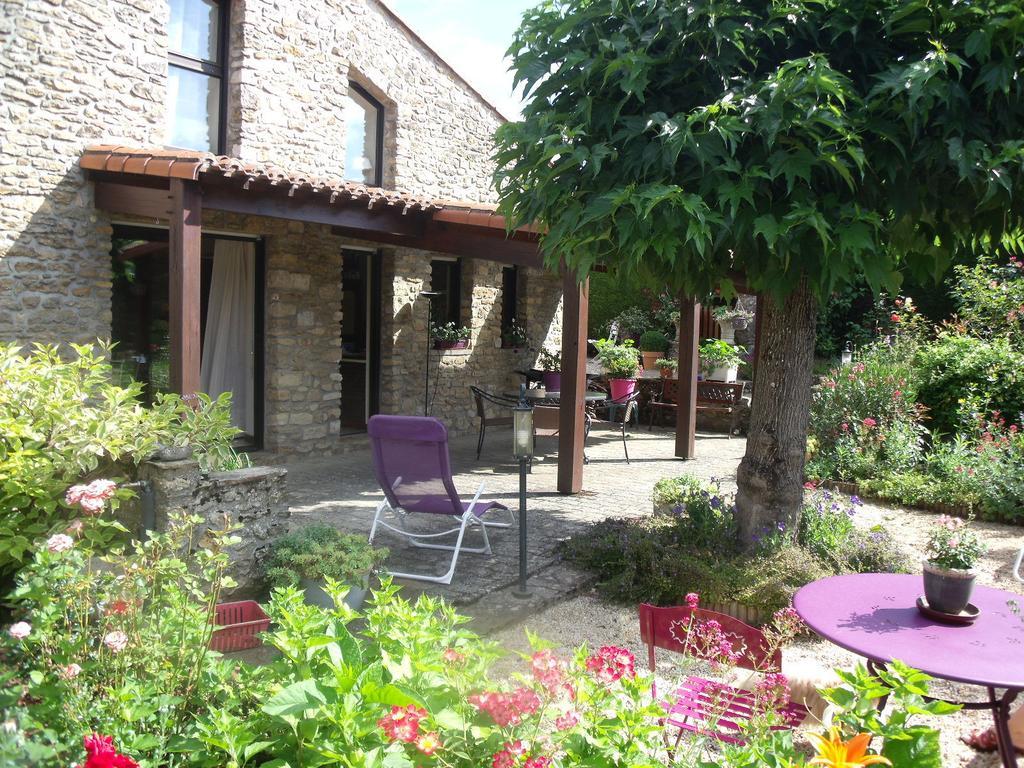 L' Esterlanges Suite Famille 2 Chambres 4 Personnes Proche Puydufou Saint-Vincent-Sterlanges Dış mekan fotoğraf